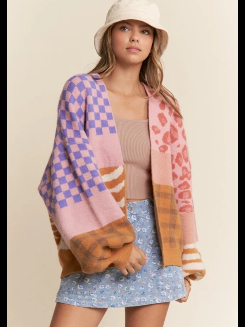 Judith March Pink, Oversized Lavender & Coral Knit Cardigan - Picture 4 of 4